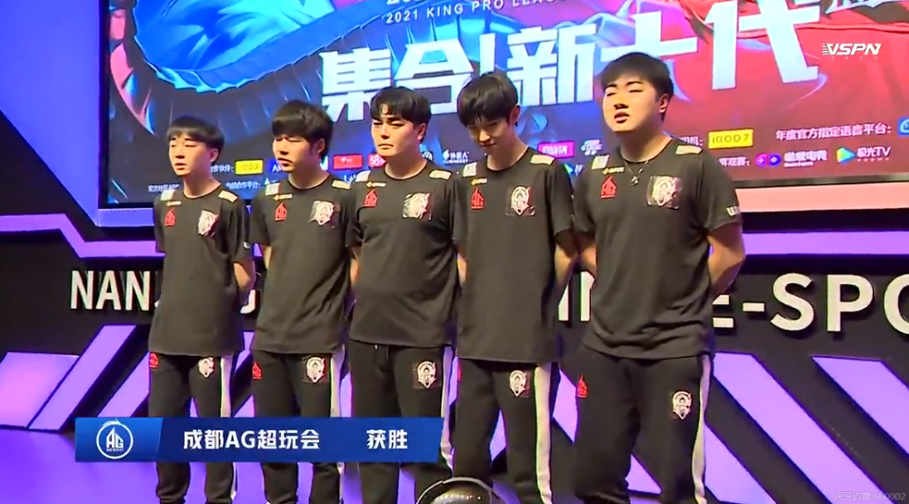 CS CS